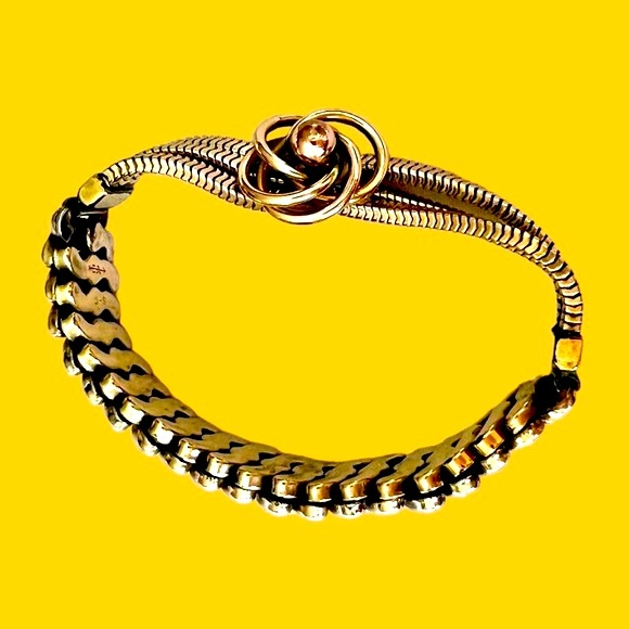 Vintage Sweetheart Expansion Bracelet by Carl-Art Gold Tone Stretch Band &Chains - Picture 3 of 17